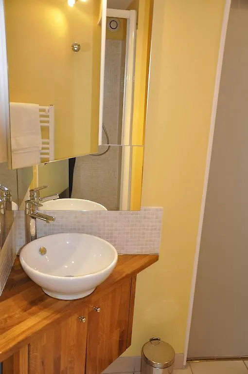 Les Studios De La Place  Lyon Appartement